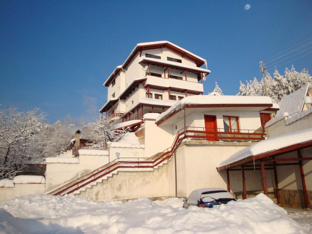 Family Hotel Diana Lyaskovo  Exterior photo